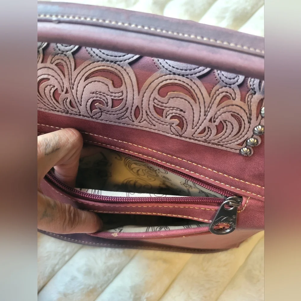 Montana West Beautifully Embossed Burgundy/Red‎ Wine Western Handbag - Picture 9 of 15